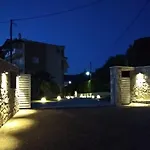 Aparthotel Alex House 3*