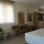 Alex House Aparthotel Zacharo