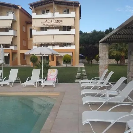 Alex House Apartahotel