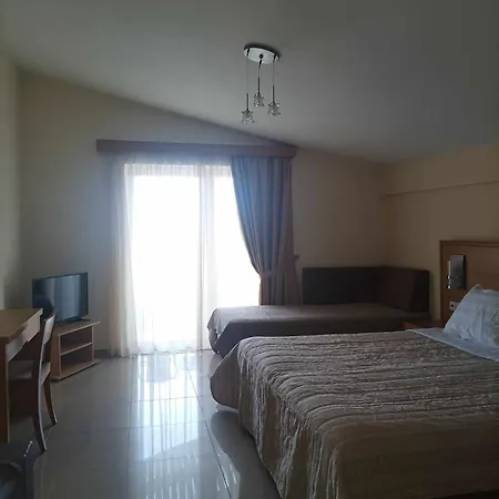 Alex House Apartahotel 3*