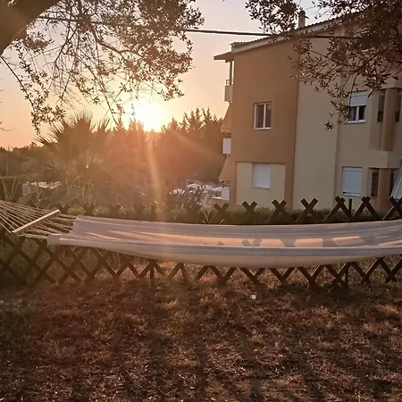 Alex House Apartahotel