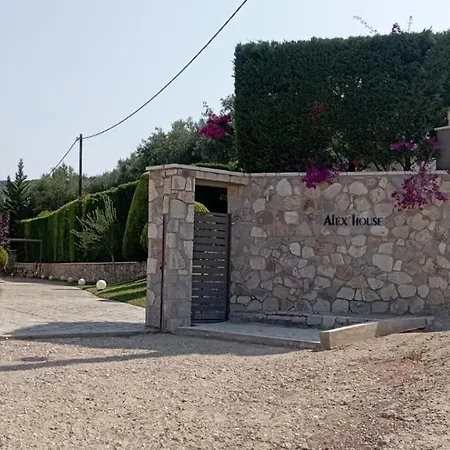 Alex House Aparthotel Zacharo