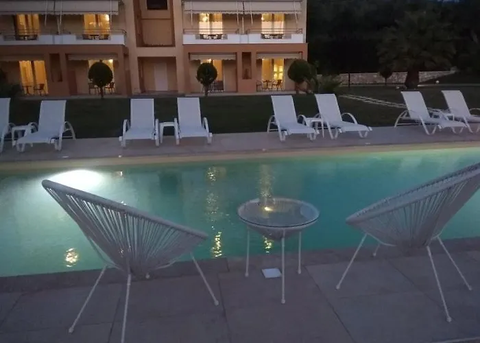 Alex House 扎哈罗