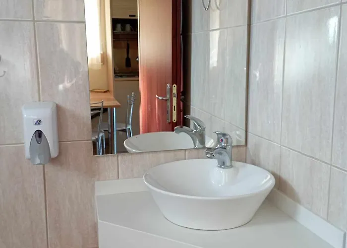 Alex House Aparthotel