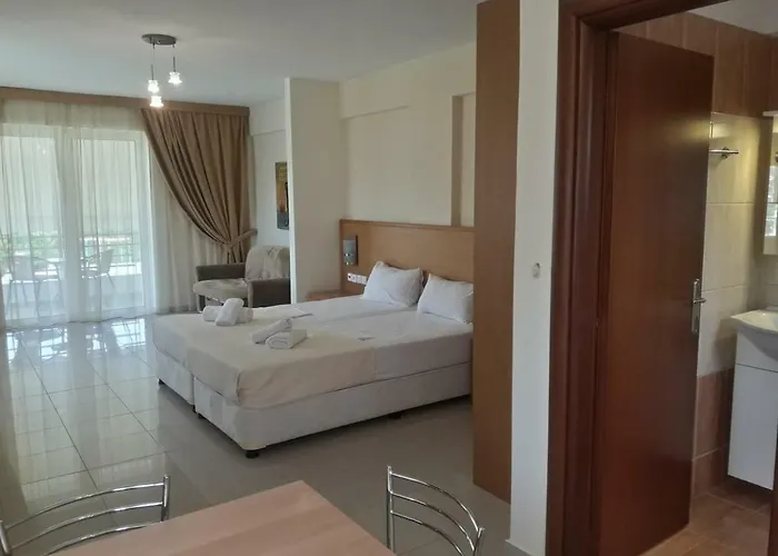 Alex House 3* 扎哈罗