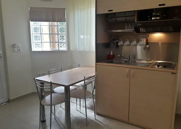 Alex House Apart-hotel 3*